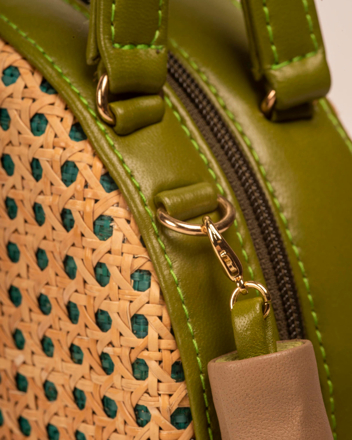 ILHA Francesca crossbody raffia bag, Olive, close up
