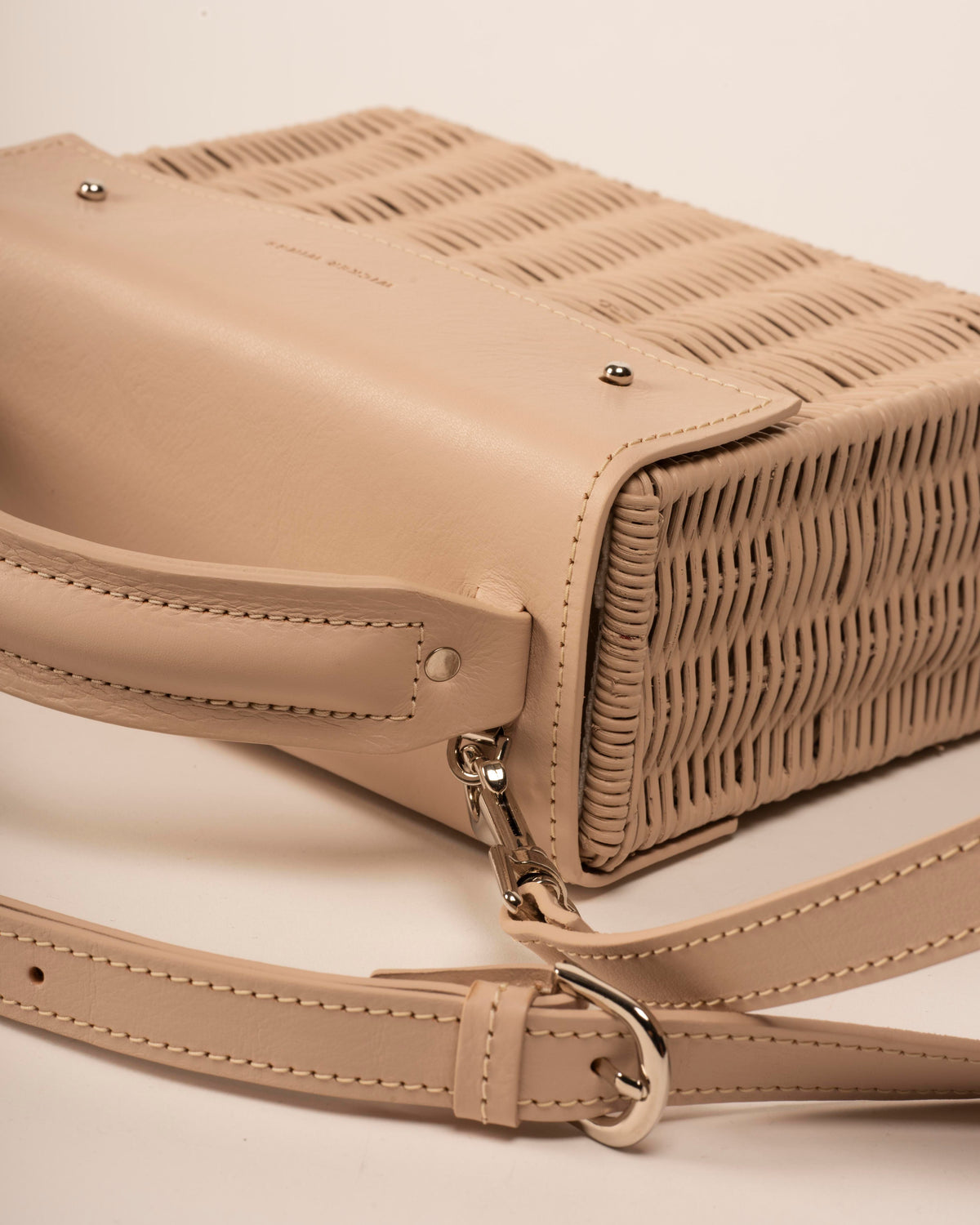 Wicker Wings Kuai handwoven wicker bag in cream, top close up